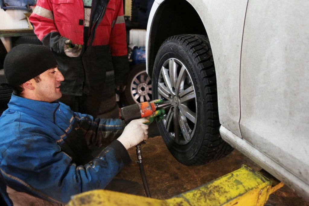 Троицк начал принимать у автомобилистов шины для изготовления покрытия брусчатки
