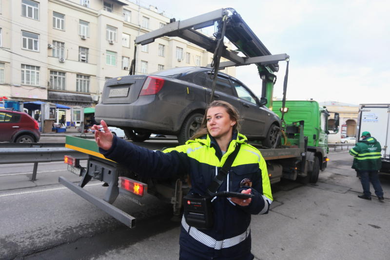 До 230 рублей рекомендовано поднять тариф на парковки властям столицы