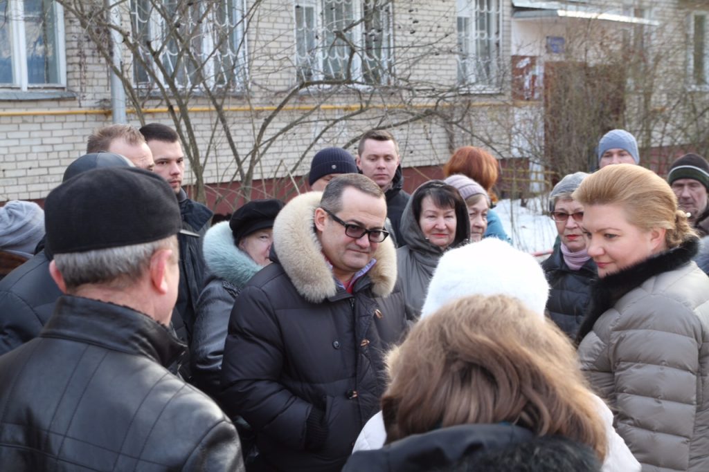 Дмитрий Набокин провел встречу с жителями деревни Верхнее Валуево