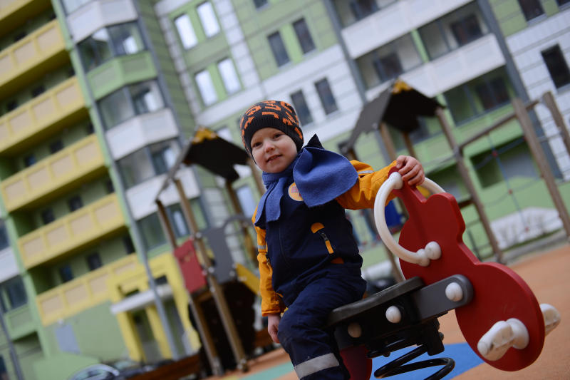 Новую детскую площадку установят в Кленовском