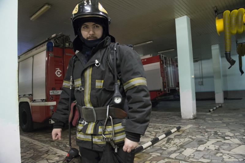 Спасатели МЧС устранили возгорание в центре Москвы
