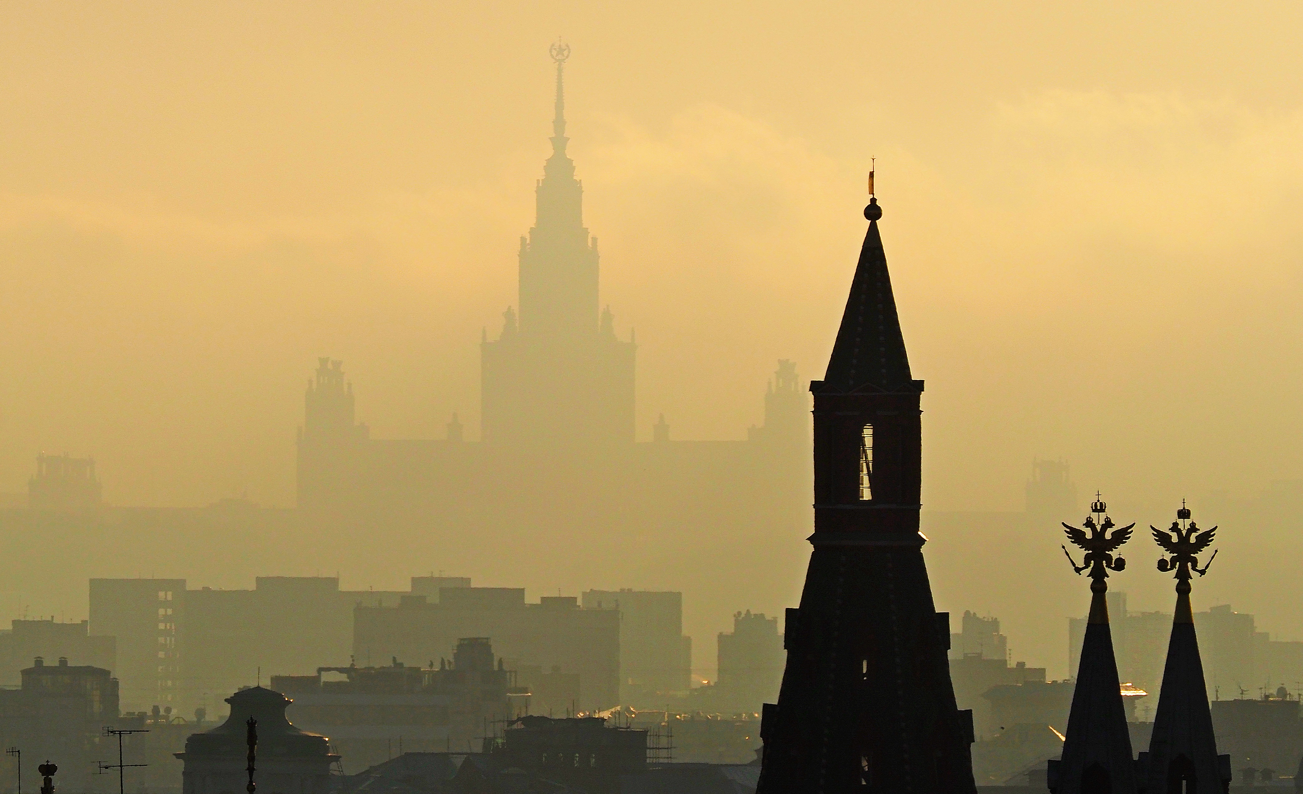 Гидрометцентр объявил в Москве «желтый» уровень опасности из-за тумана