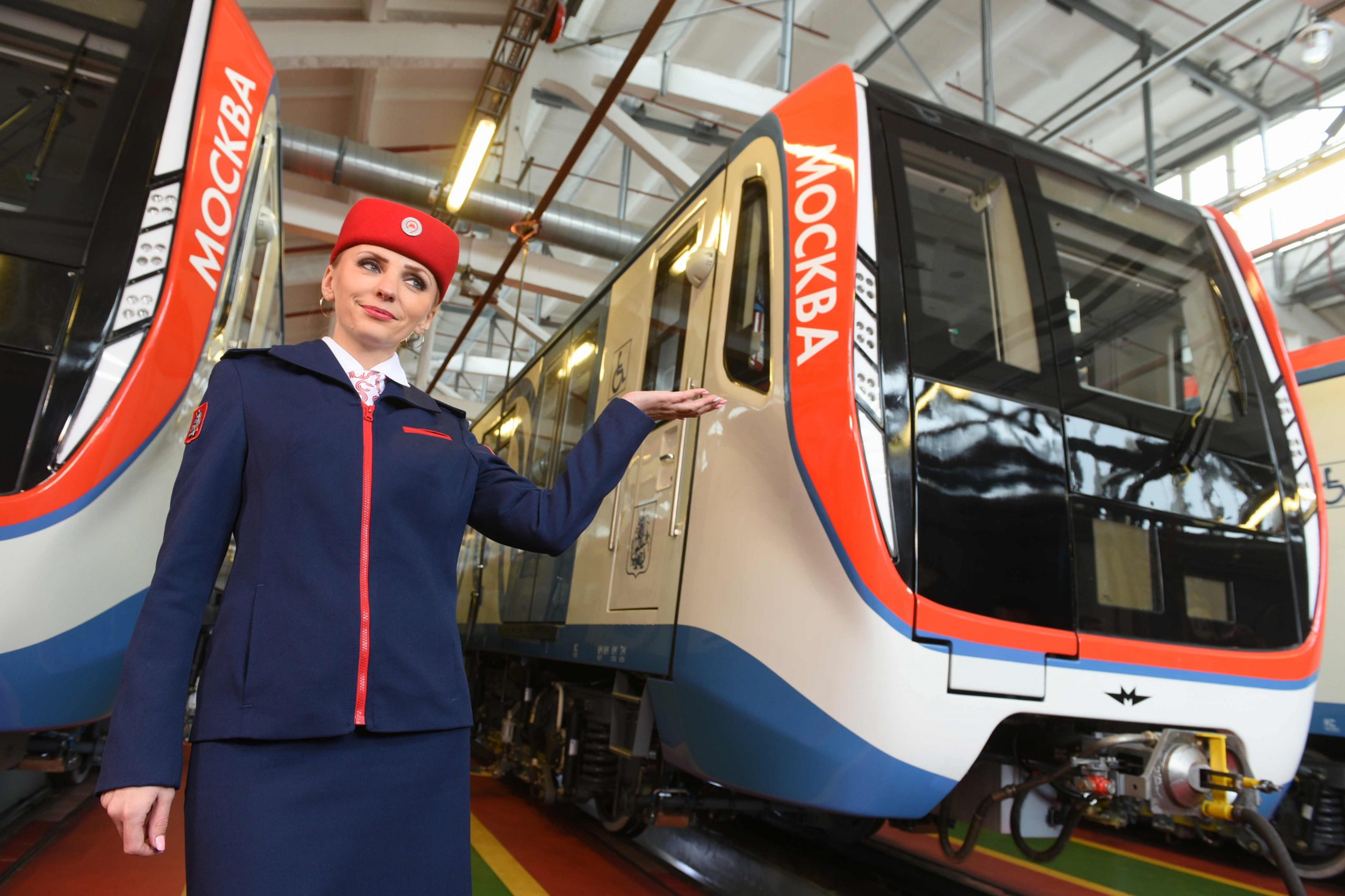 Около тысячи вагонов получит метро Москвы за три года