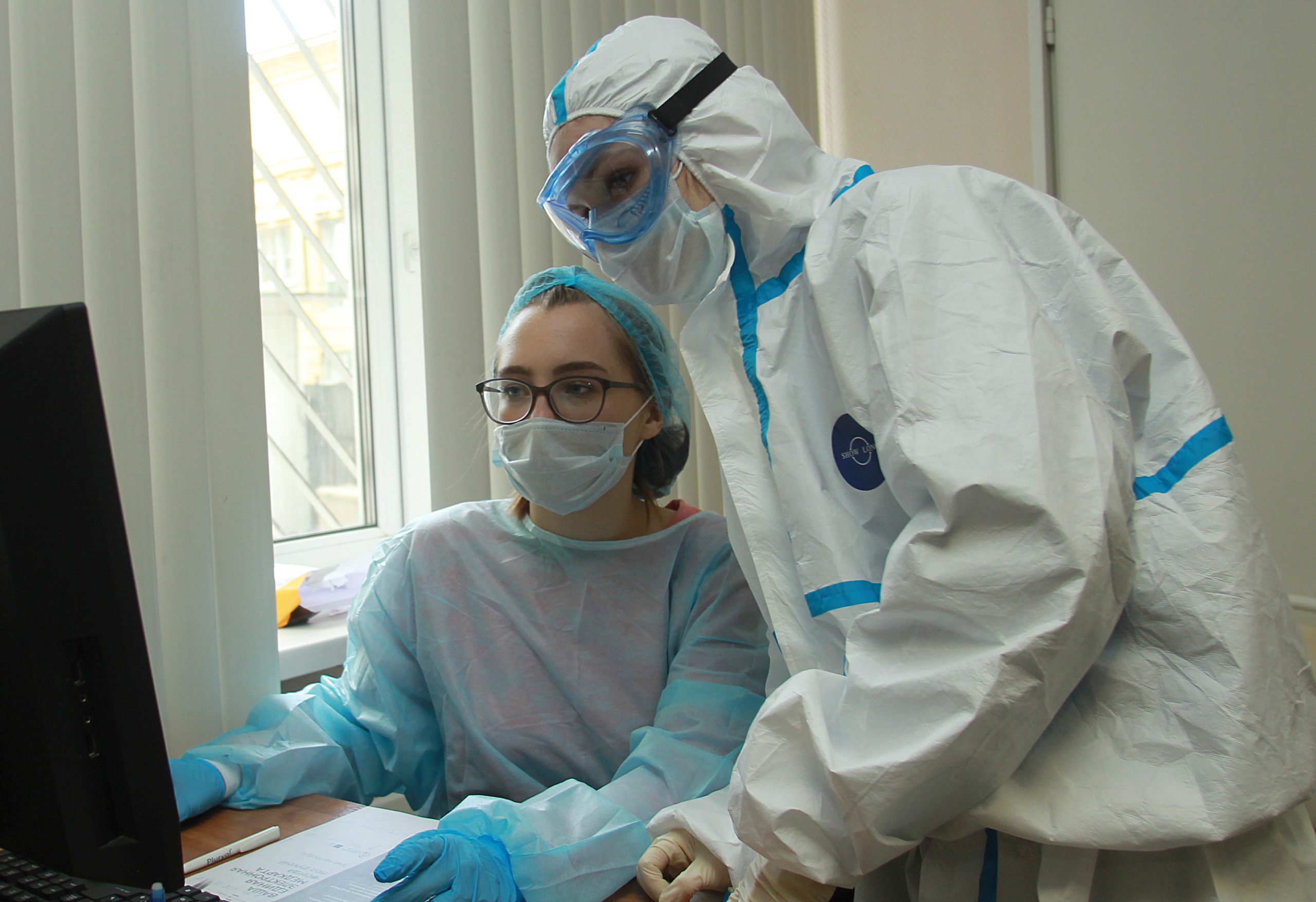 Около двух тысяч человек зарегистрировали в Москве с коронавирусом