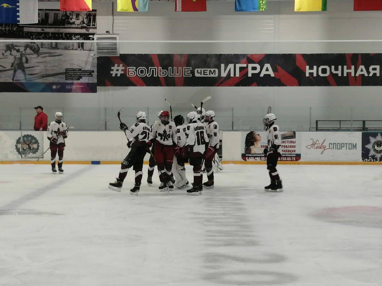 Хоккеисты из Кленовского вновь одержали победу