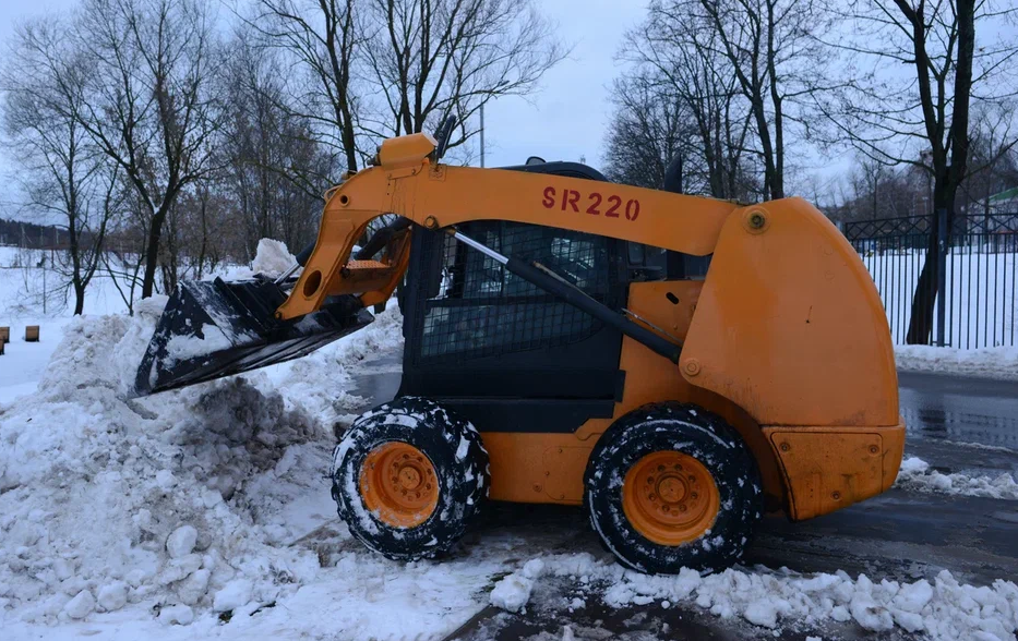 Коммунальные службы провели уборку снежных завалов в поселении Михайлово-Ярцевское