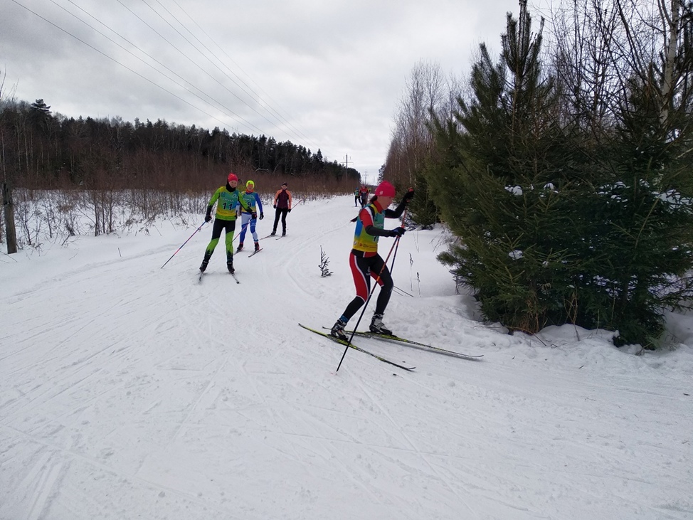 Жители поселения Михайлово-Ярцевское приняли участие в лыжных гонках