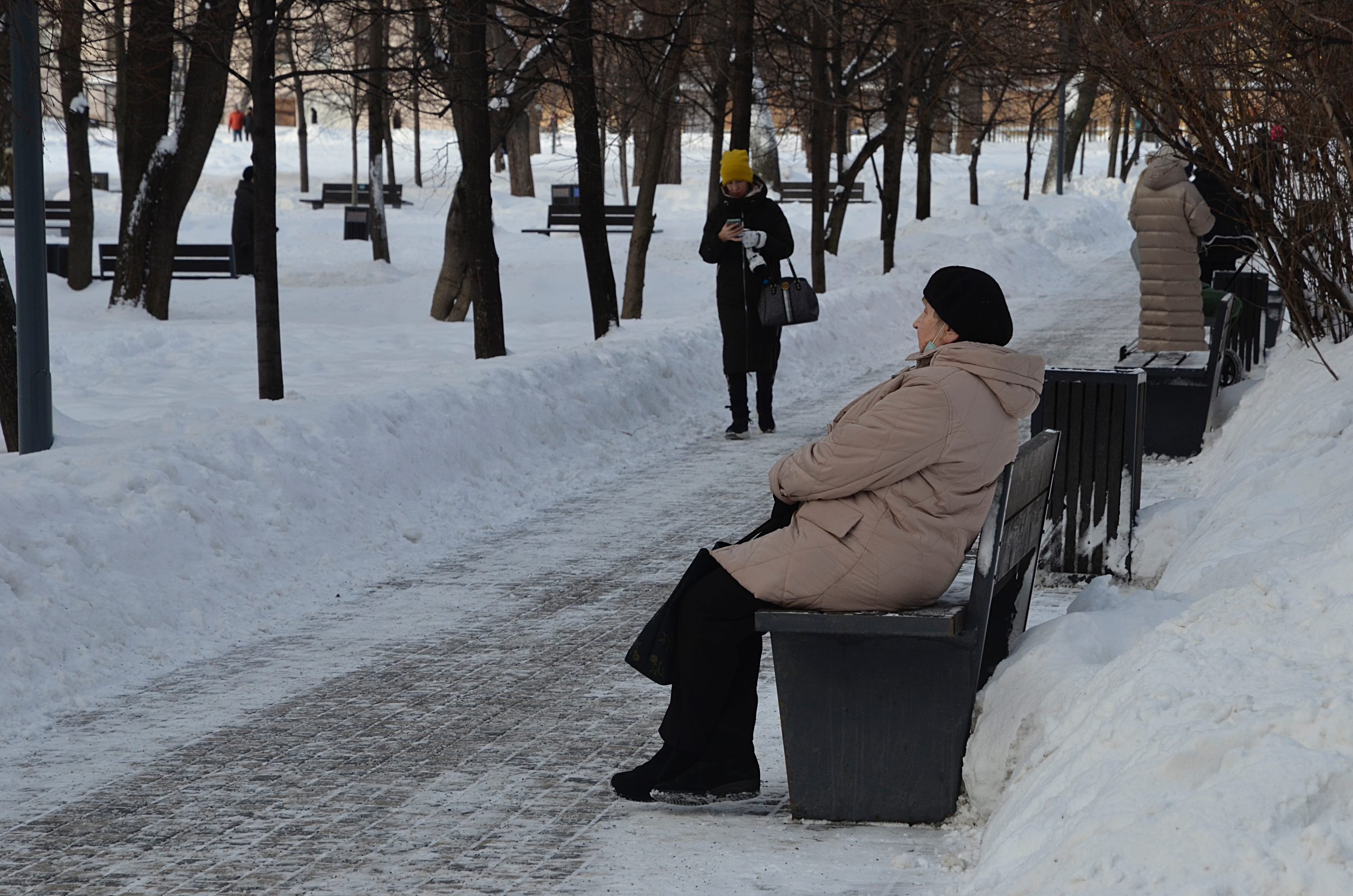 Восьмиградусный мороз пообещали москвичам в субботу
