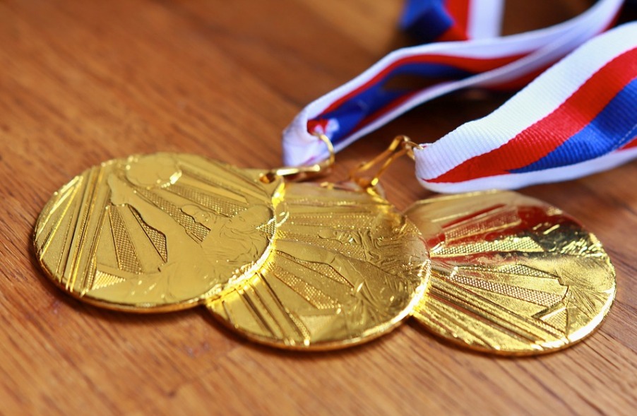 Спорт по-олимпийски: призеры Олимпийских игр провели спортивные тренировки в школе Московского