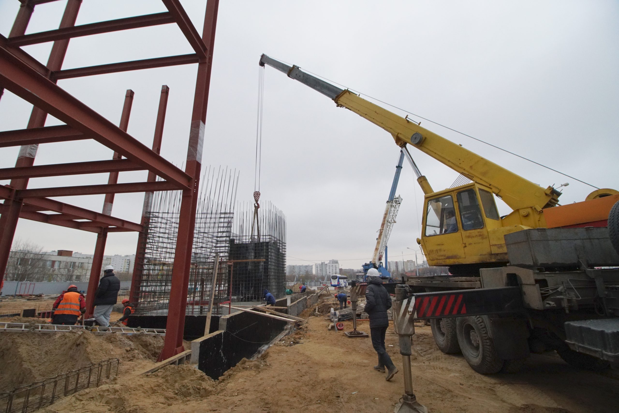Урбанисты, проектировщики, девелоперы и эксперты обсудили перспективы развития строительной отрасли -пишет  newokruga.ru