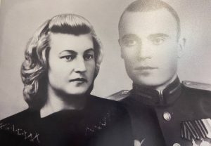 Владимир Анисимов с женой. Фото из личного архива