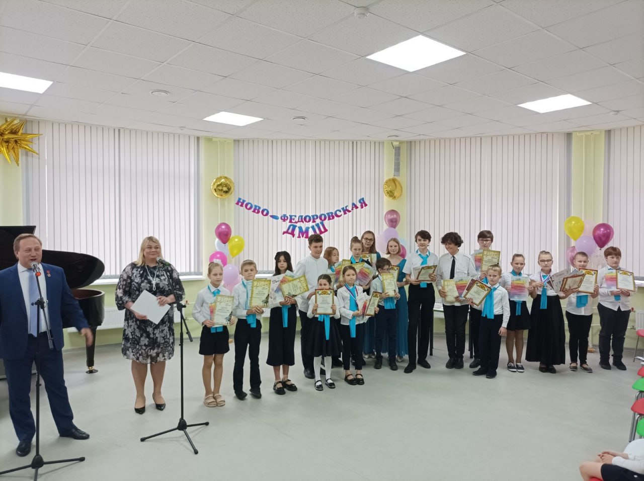 Празник у выпускников, или Как ученики Новофедоровской ДМШ выступили на отчетном концерте