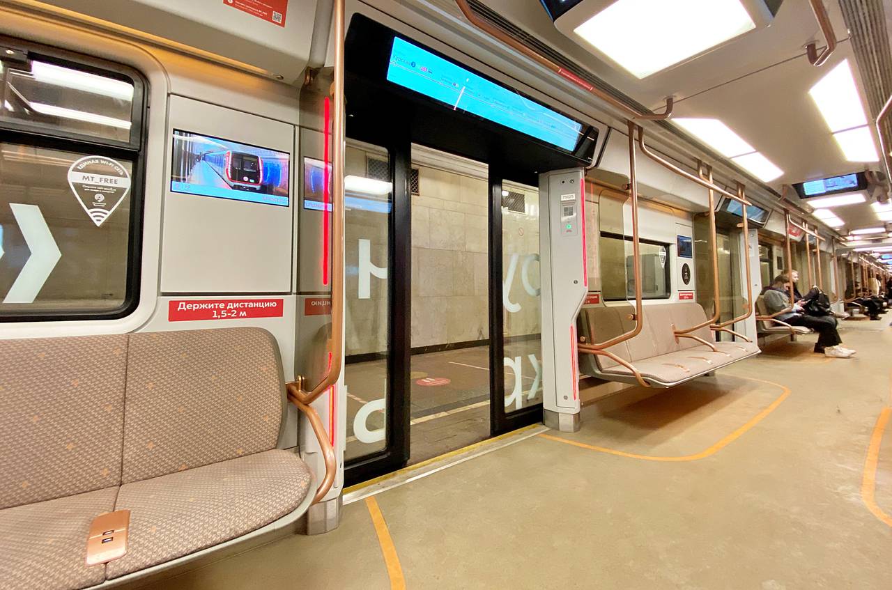 Свыше 260 тематических поездов запустили в метро Москвы с 2013 года